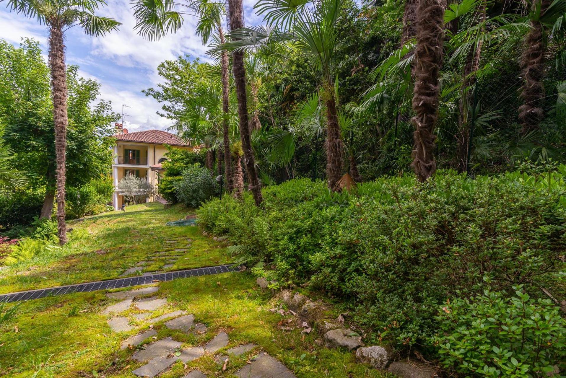 L'Ortensia Della Villa Isabella, Camera Con Vista Lago, Balcone Sul Parco E Bagno Esclusivo All'Esterno Della Camera Stresa Eksteriør billede