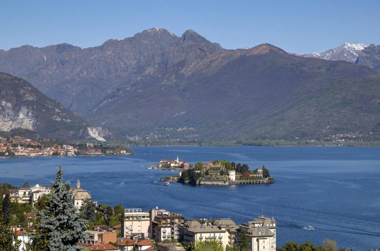 L'Ortensia Della Villa Isabella, Camera Con Vista Lago, Balcone Sul Parco E Bagno Esclusivo All'Esterno Della Camera Stresa Eksteriør billede