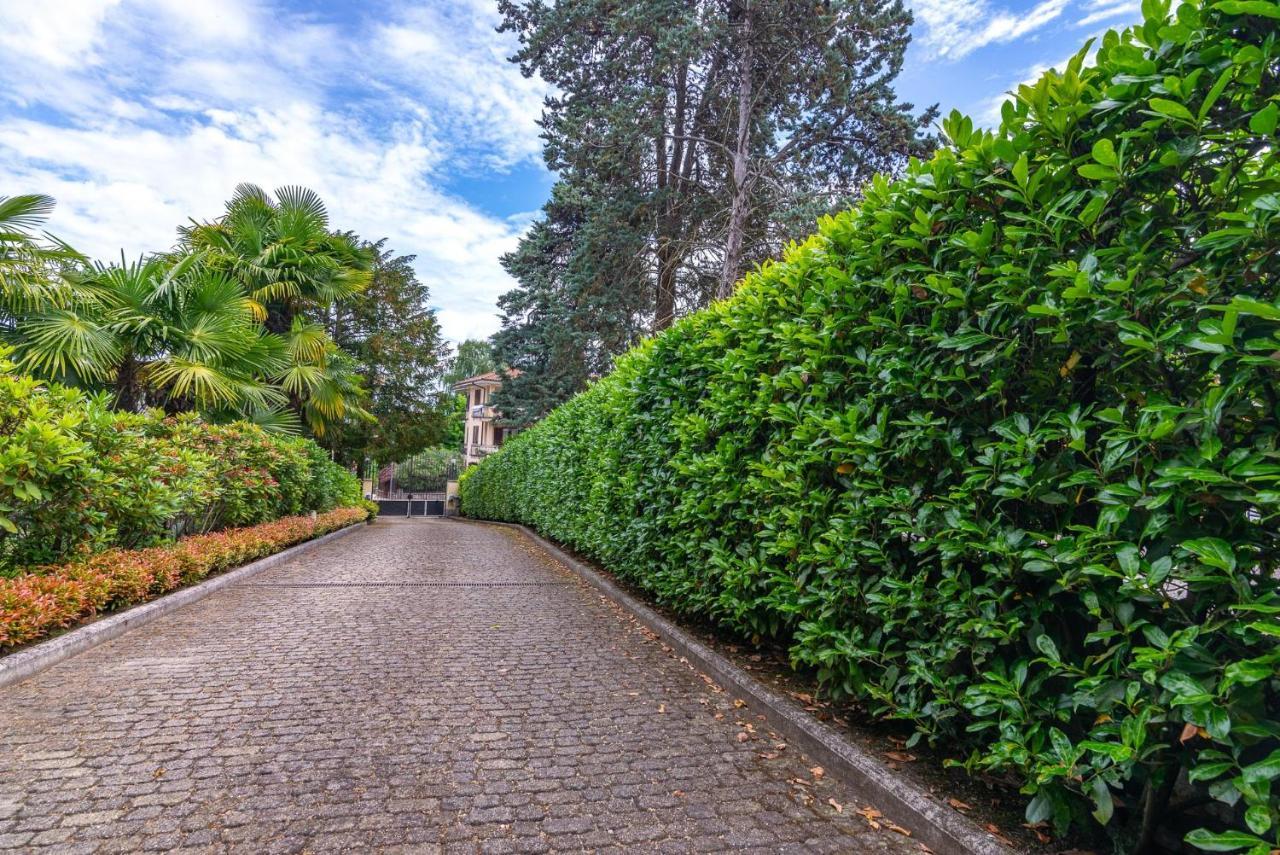 L'Ortensia Della Villa Isabella, Camera Con Vista Lago, Balcone Sul Parco E Bagno Esclusivo All'Esterno Della Camera Stresa Eksteriør billede