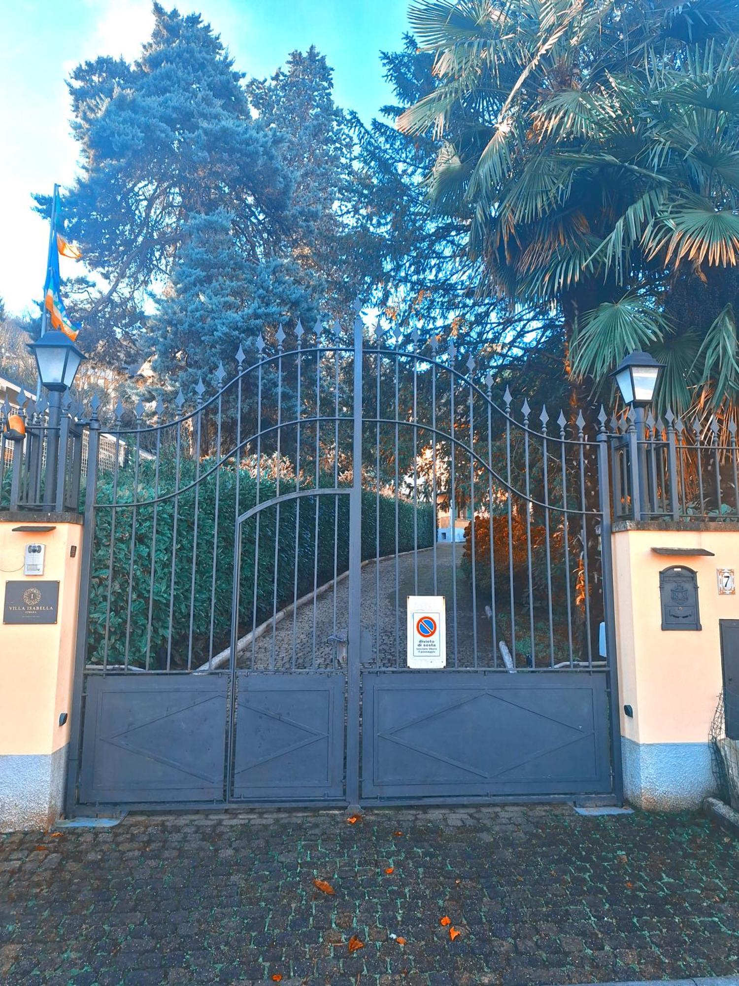 L'Ortensia Della Villa Isabella, Camera Con Vista Lago, Balcone Sul Parco E Bagno Esclusivo All'Esterno Della Camera Stresa Eksteriør billede